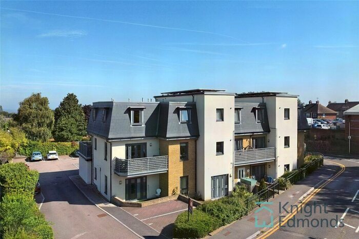 2 Bedroom Apartment To Rent In Birling Avenue, Rainham, Gillingham, Kent, ME8
