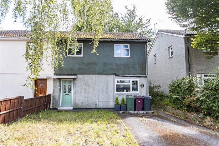 3 Bedroom Semi-Detached House For Sale In Carrwood Road, Renishaw, Sheffield, S21