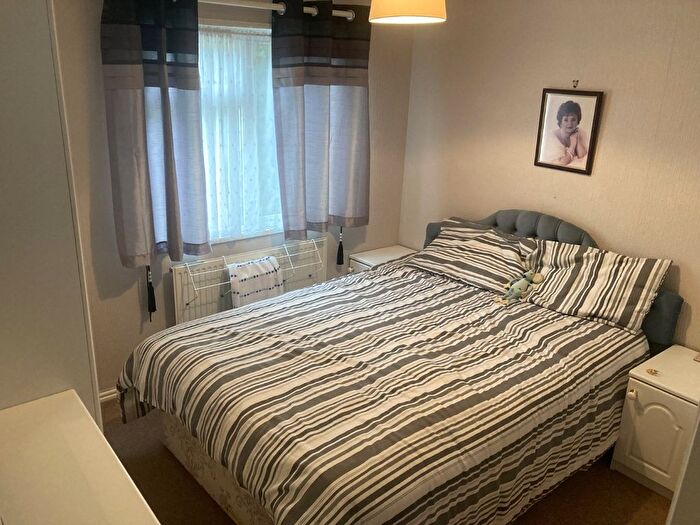2 Bedroom Bungalow For Sale In Sussex Close, London Road, West Kingsdown, Sevenoaks, TN15