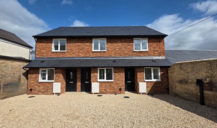 1 Bedroom Terraced House For Sale In Halse Road, Brackley, NN13