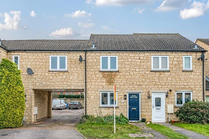 2 Bedroom Terraced House To Rent In Avocet Way, Bicester, OX26