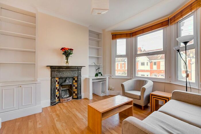 2 Bedroom Maisonette To Rent In Ravensbury Road, London SW18