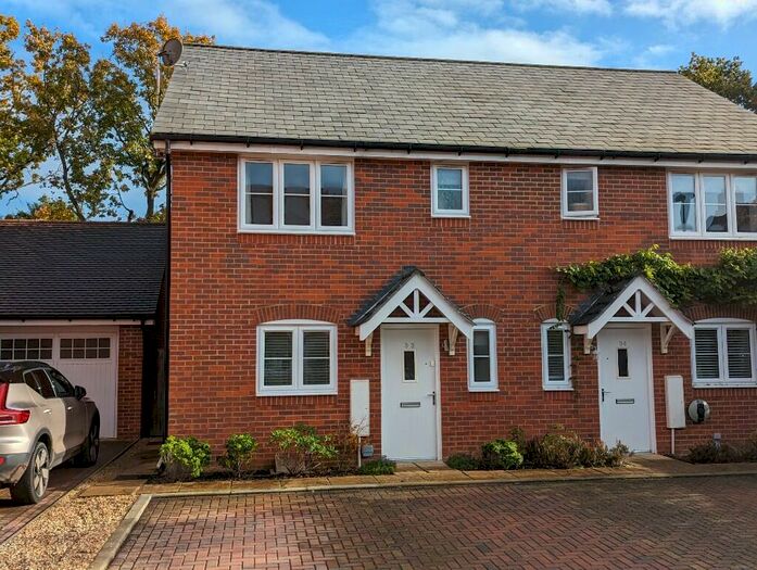 3 Bedroom Semi-Detached House To Rent In Grayling Close, Godalming, Surrey, GU7