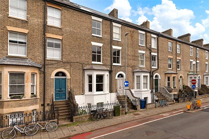 5 Bedroom Terraced House To Rent In Bateman Street, Cambridge, Cambridgeshire, CB2