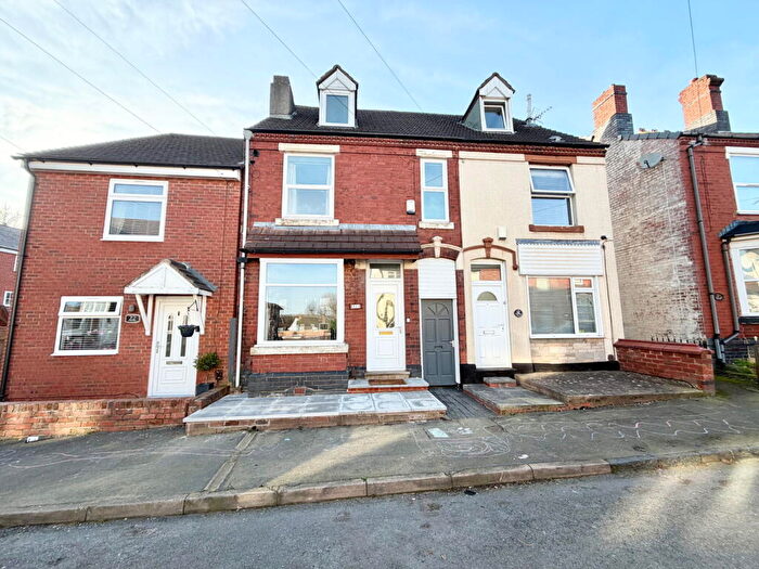 3 Bedroom Semi Detached House For Sale In Victoria Road, Quarry Bank, Brierley Hill, DY5