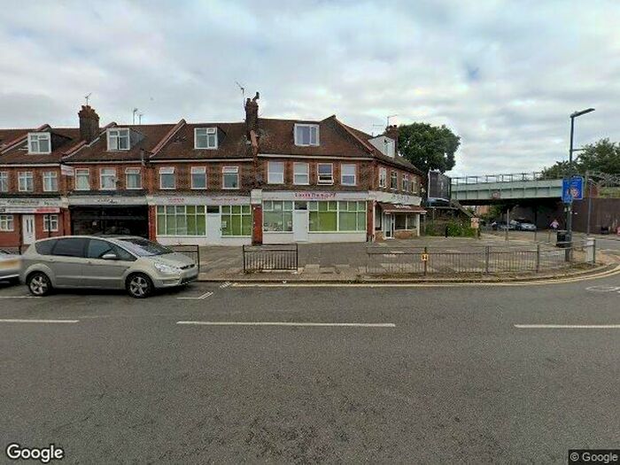 3 Bedroom Flat To Rent In Blenheim Road, Harrow, HA2