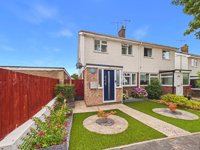 3 Bedroom Semi-Detached House For Sale In Downsway, Shoreham By Sea, BN43