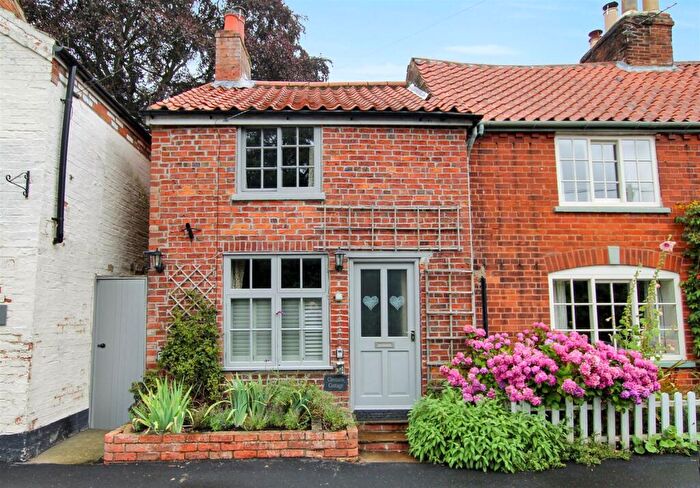 2 Bedroom Cottage For Sale In Front Street, Tealby, LN8