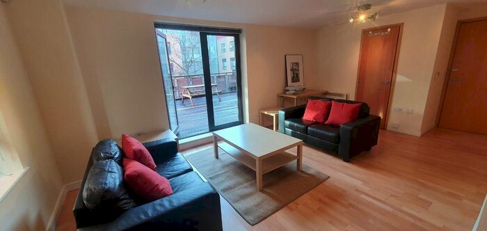2 Bedroom Flat To Rent In Tradewind Square, Liverpool, L1