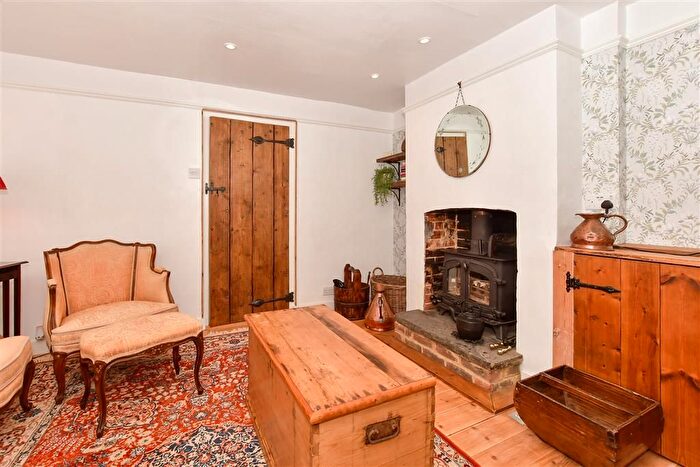 2 Bedroom Cottage For Sale In The Street, Willesborough, Ashford, Kent, TN24