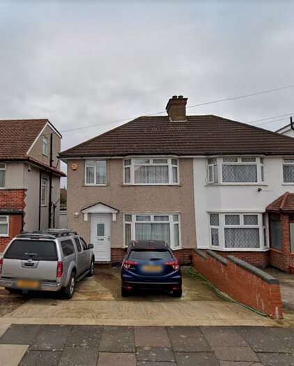 3 Bedroom Terraced House To Rent In Southbourne Avenue, Colindale, NW9