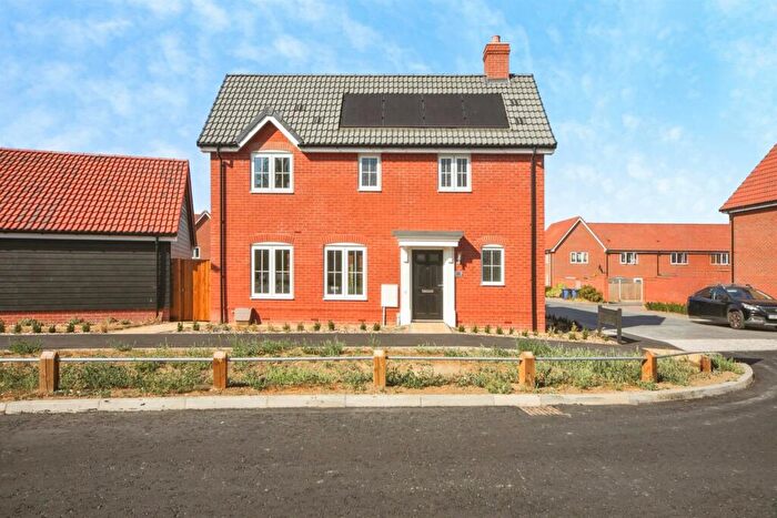 3 Bedroom Detached House For Sale In Saltsman Road, Bury St. Edmunds, IP32
