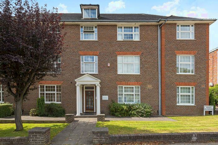 2 Bedroom Apartment To Rent In Dene Road, Northwood, HA6