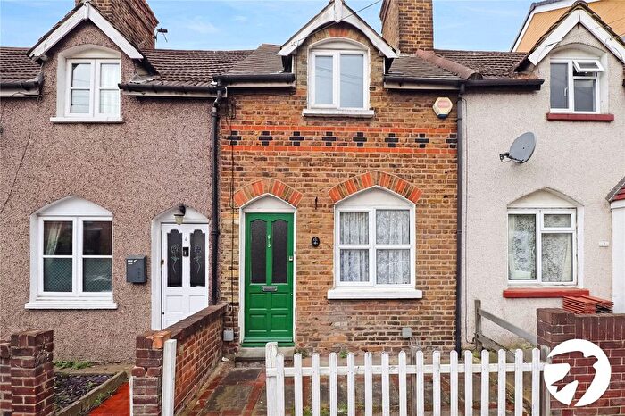 2 Bedroom Terraced House For Sale In Cheshunt Road, Belvedere, DA17