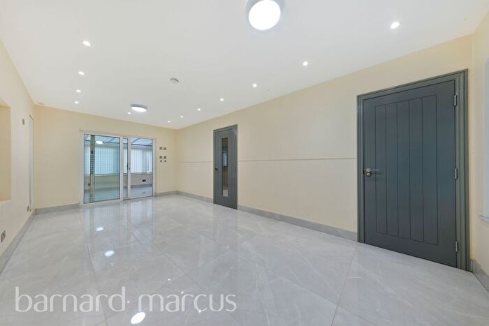 3 Bedroom Semi-Detached House To Rent In Stroud Green Way, Croydon, CR0