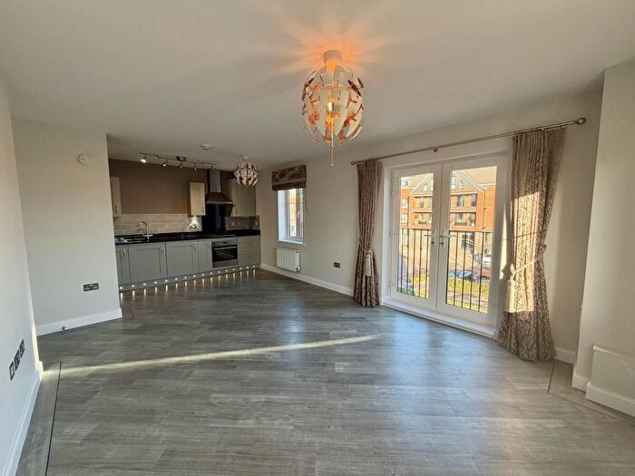 2 Bedroom Flat To Rent In William Heelas Way, Wokingham, RG40