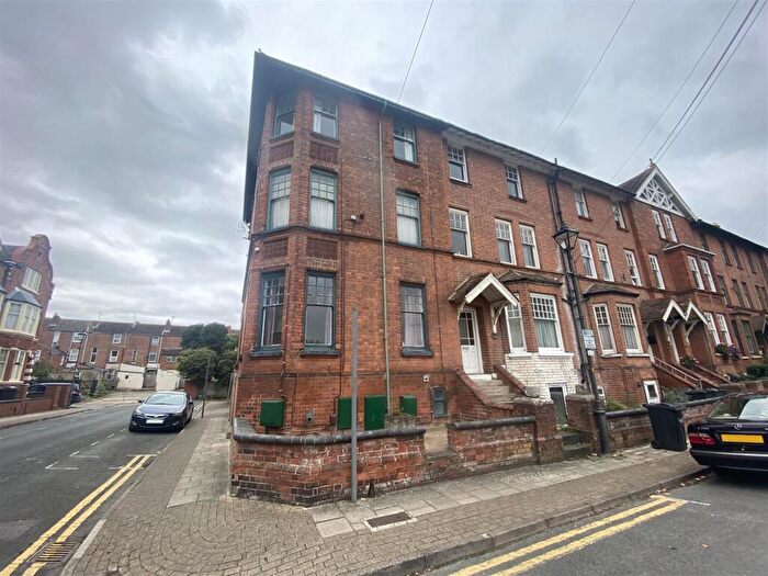 1 Bedroom Apartment To Rent In St. Michaels Square, Gloucester, GL1