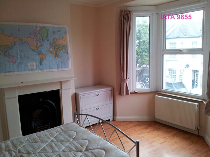 5 Bedroom Terraced House To Rent In St Georges Rd, Leyton, E10