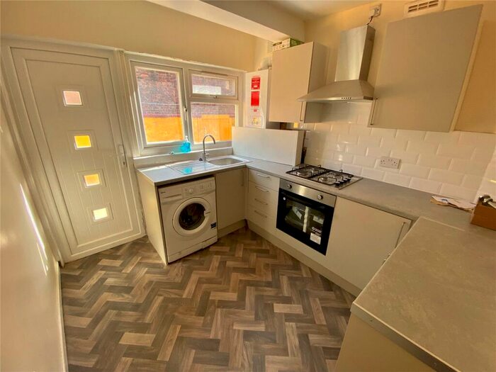 2 Bedroom End Of Terrace House To Rent In Stanley Avenue, Manchester, Greater Manchester, M14