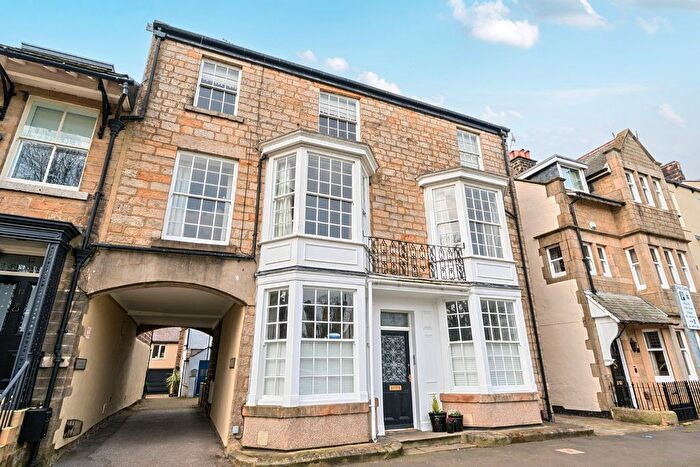 2 Bedroom Flat To Rent In Park Parade, Harrogate, North Yorkshire, HG1