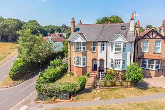 4 Bedroom Semi-Detached House For Sale In Gold Hill North, Chalfont St Peter, SL9