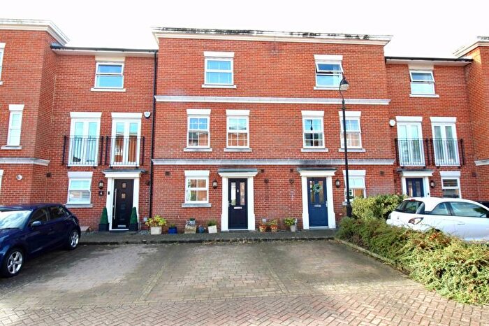 4 Bedroom Terraced House For Sale In Rowan Mews, Tonbridge, TN10