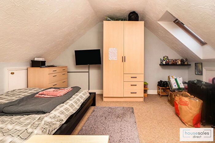 3 Bedroom End Of Terrace House For Sale In New Walk Hanham, Bristol, BS15