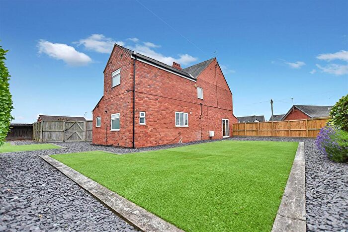 4 Bedroom Detached House For Sale In Stryt Las, Rhosllanerchrugog, LL14