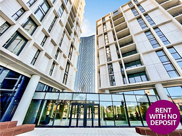 3 Bedroom Flat To Rent In Castle Wharf, Chester Road, Castlefield, Manchester, M15