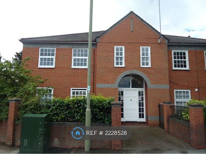 1 Bedroom Flat To Rent In Pineview, Farnborough, GU14