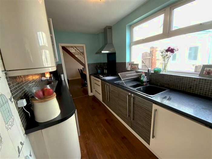 3 Bedroom Semidetached House For Sale In Aughton Road, Swallownest