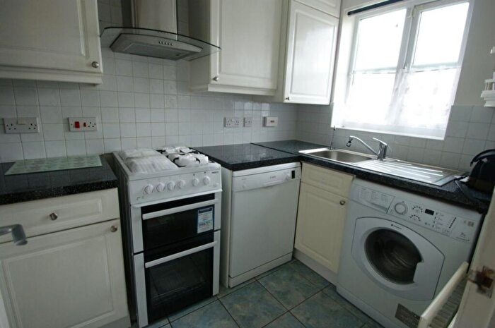 2 Bedroom House To Rent In Hunters Way, Cippenham, SL1