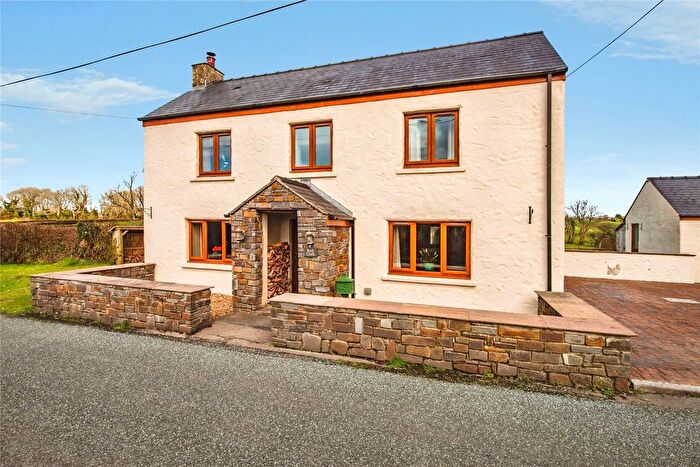 4 Bedroom Detached House For Sale In Clayford Road, Kilgetty, Pembrokeshire, SA68