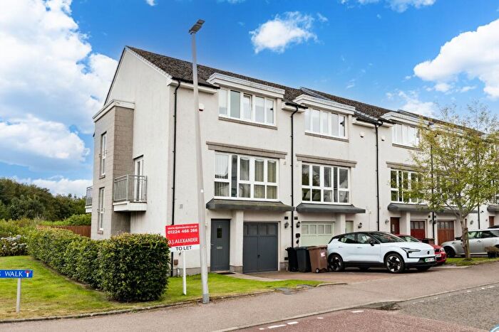 4 Bedroom House To Rent In Woodlands Walk, Cults, Aberdeen, AB15