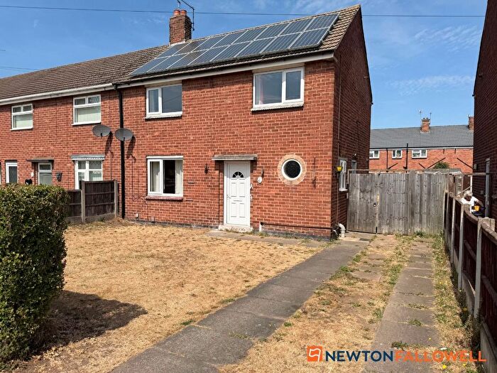 3 Bedroom End Terrace House For Sale In Cherry Holt, Newark, NG24