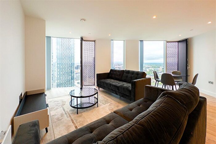 2 Bedroom Apartment To Rent In Thr, M15