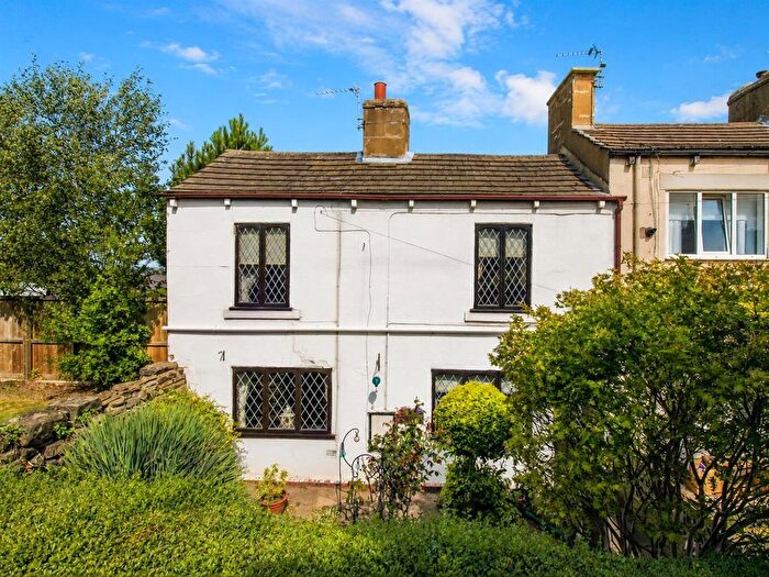 2 Bedroom Cottage For Sale In High Street, Crigglestone, Wakefield, WF4