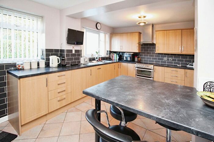 4 Bedroom Detached House For Sale In Maypool Drive, Stockport, Greater Manchester, SK5