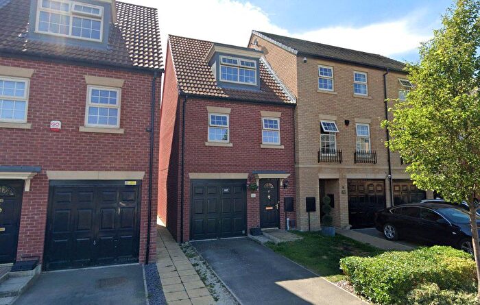 3 Bedroom End Terrace House To Rent In Comelybank Drive, Mexborough, South Yorkshire, S64