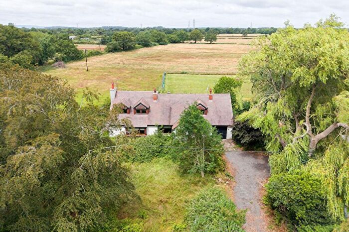 3 Bedroom Detached Bungalow For Sale In Capenhurst Lane, Capenhurst, CH1