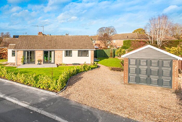 3 Bedroom Bungalow For Sale In Heuthwaite Avenue, Wetherby, West Yorkshire, LS22