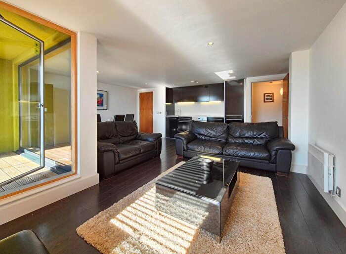 2 Bedroom Duplex To Rent In College Street, Ipswich, IP4