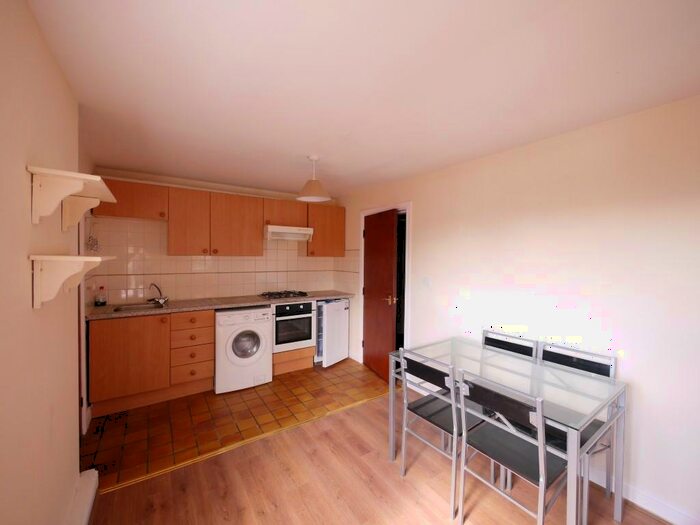 4 Bedroom Flat To Rent In Flat, Victoria Street, LS3