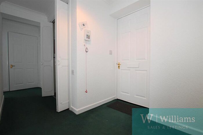 2 Bedroom Apartment To Rent In Currie Road, Sandown, PO36