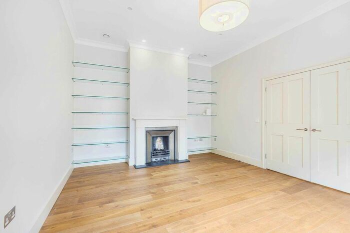 3 Bedroom Flat To Rent In Beaumont Street, Marylebone, W1G