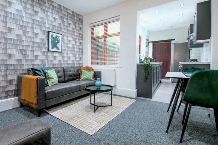 5 Bedroom Terraced House To Rent In Cromwell Street, Nottingham, NG7