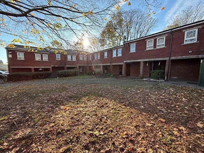 2 Bedroom Flat For Sale In Bromford Hill, Birmingham, B20