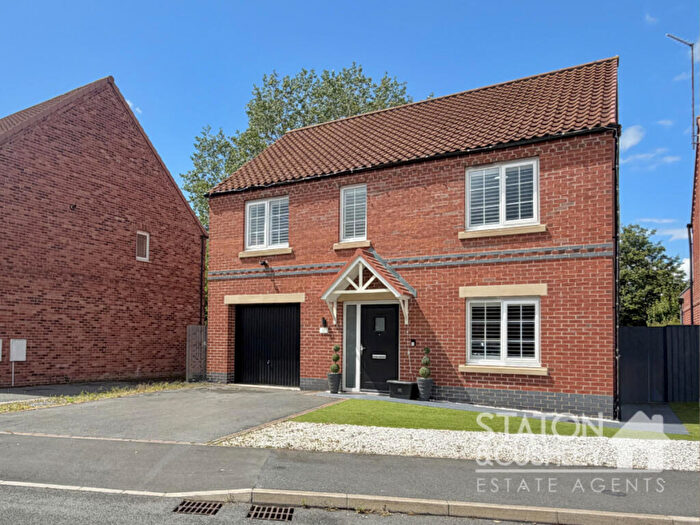 4 Bedroom Detached House For Sale In Kingfisher Way, Ollerton, NG22