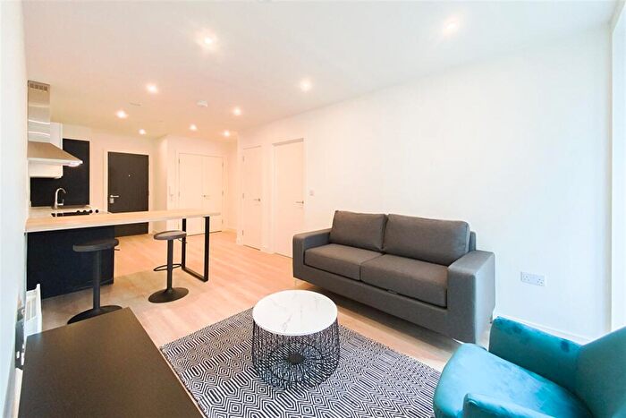 1 Bedroom Apartment To Rent In Exchange Point, M3