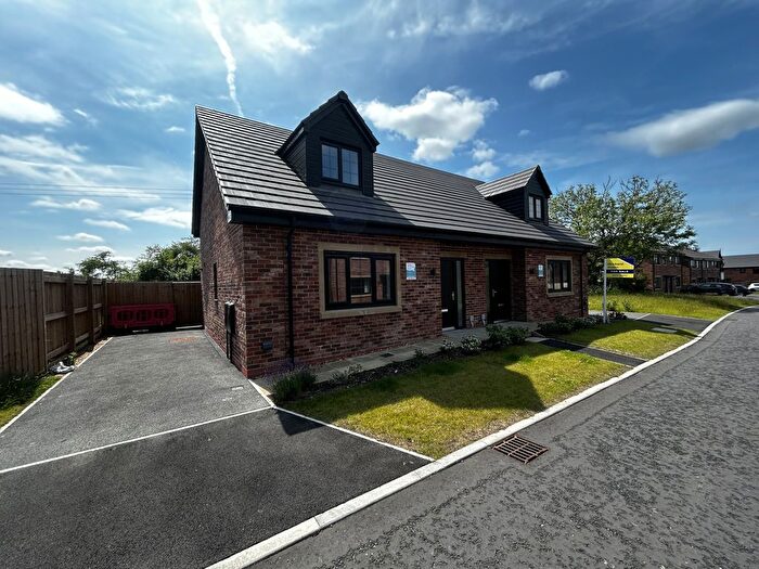 3 Bedroom Semi-Detached House For Sale In Chandlers Way, Grimsargh, Lancashire, PR2